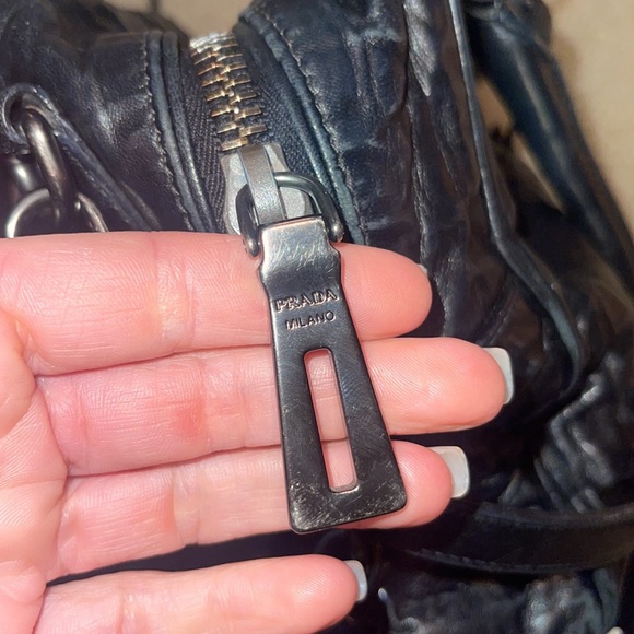 AUTHENTIC PRADA Tote with adjustable crossbody strap. - Picture 7 of 15